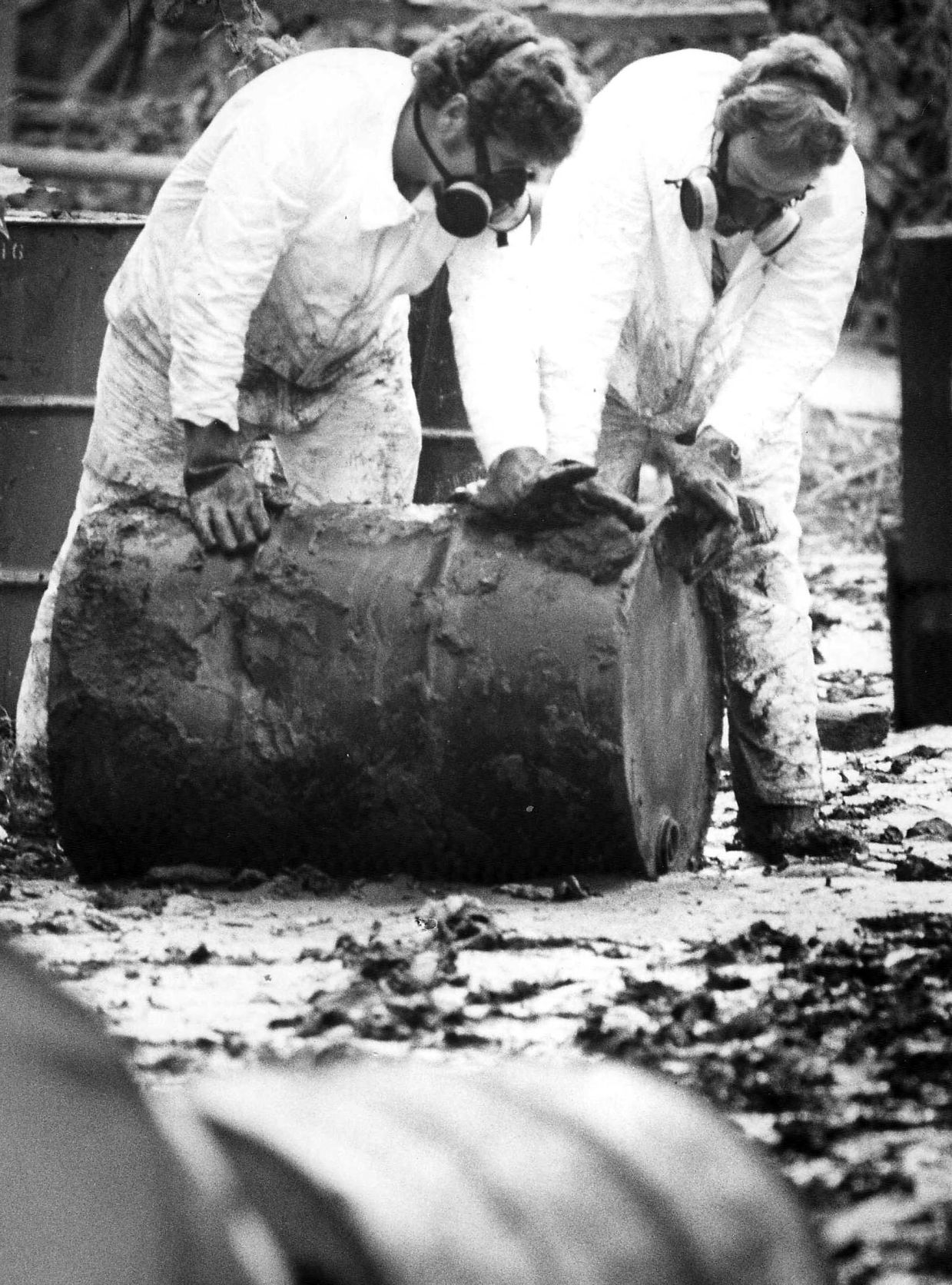 1985-11-12 Flood of 1985 - 27